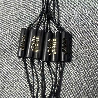 Hanging Tags Garment Swing Tags Flexible Design Customizable Options Perfect for Apparel Labeling and Retail Presentation