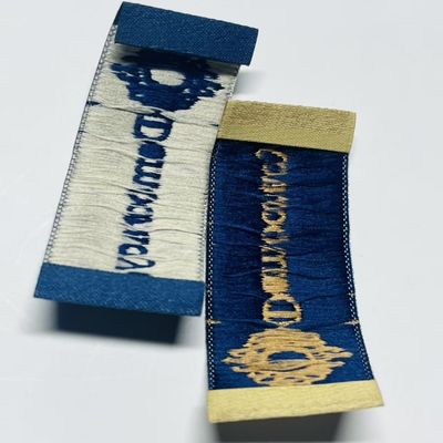 Handwerk geborduurde geweven kleding etiketten op maat voor T-shirt