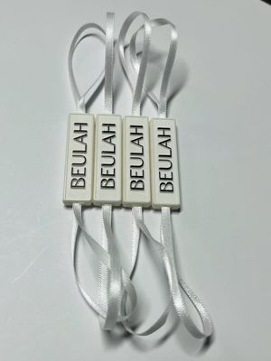 Gedrukt logo-etiket Snap Lock Pin Loop Plastic Fastener Hang Tag Met String