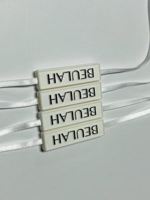 Gedrukt logo-etiket Snap Lock Pin Loop Plastic Fastener Hang Tag Met String