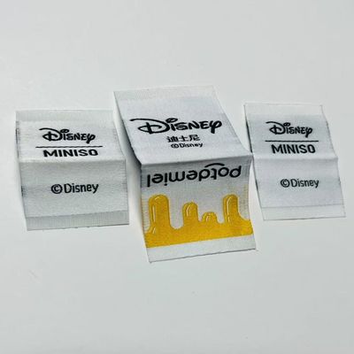 Custom Woven Kleding Labels Kleding Tags 0.4mm Logo 5000pcs