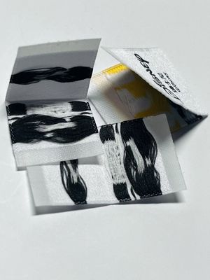 Custom Woven Kleding Labels Kleding Tags 0.4mm Logo 5000pcs