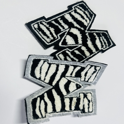 Standaard of aangepaste gatgrootte kledingstukken met kleurenprint voor aangepaste ontwerpen en gepersonaliseerde stijlen
