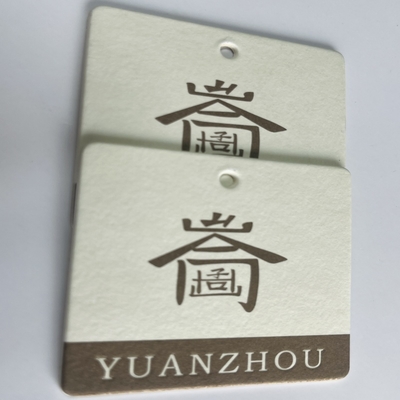 Label en identificeer uw producten veilig met aangepaste kledinghang-tags